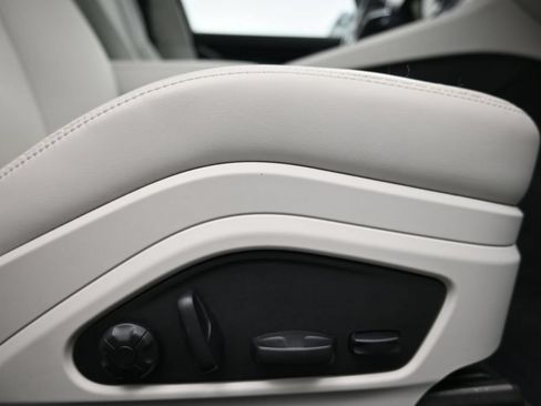 Certified 2023 Porsche Panamera 4 AWD/4WD image 15