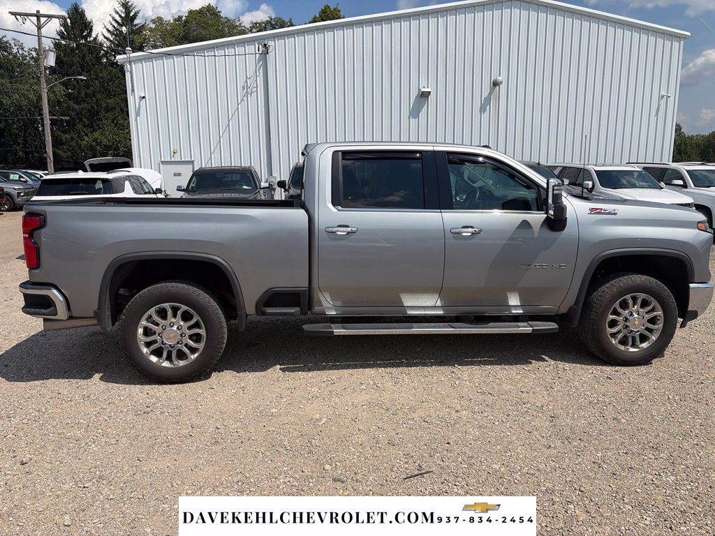 Used 2025 Chevrolet Silverado 2500 LTZ w/ LTZ Plus Package AWD/4WD image 3
