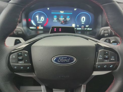 Used 2025 Ford Explorer ST image 14