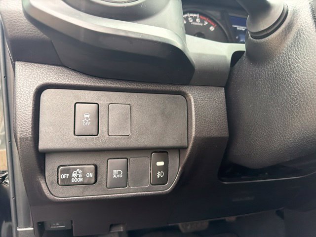Used 2023 Toyota Tacoma SR AWD/4WD image 16