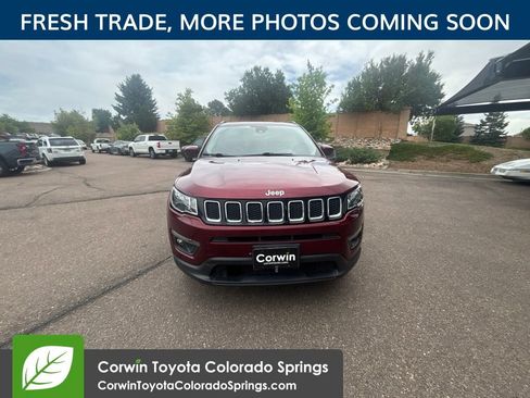 Used 2020 Jeep Compass Latitude AWD/4WD image 2