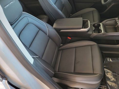 Used 2026 GMC Terrain Denali image 13