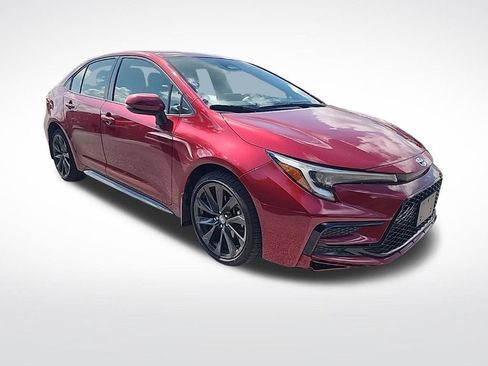 Used 2023 Toyota Corolla SE w/ Carpet Mat Package (TMS) FWD image 3