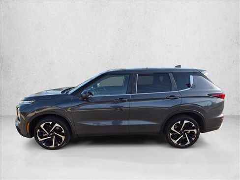 Used 2024 Mitsubishi Outlander SE FWD image 9