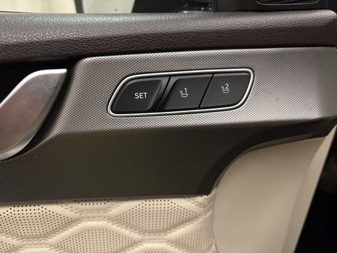 Used 2020 Hyundai Palisade Limited image 12