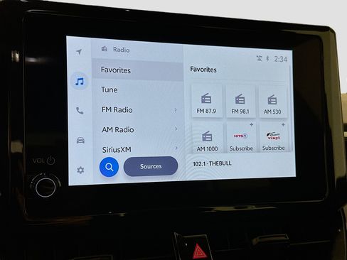 Used 2025 Toyota Corolla LE image 21