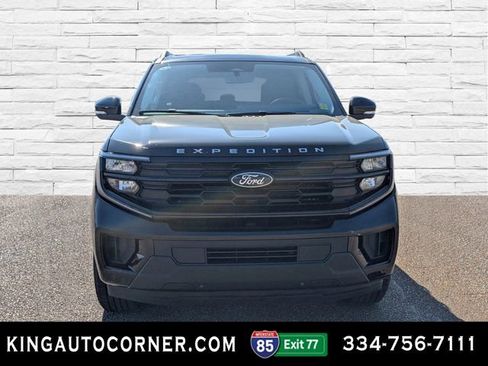 New 2026 Ford Expedition Active RWD image 2