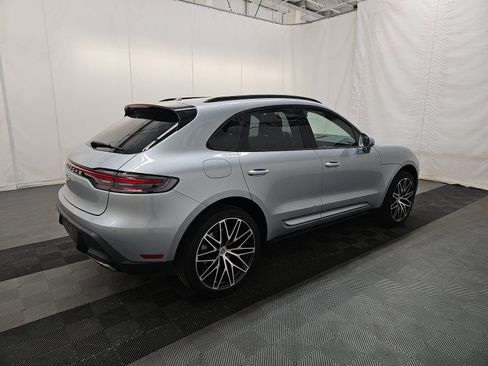 Used 2023 Porsche Macan w/ Premium Package Plus image 6