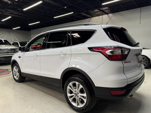 Used 2019 Ford Escape SE AWD/4WD image 17