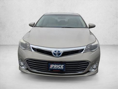 Used 2014 Toyota Avalon XLE Touring image 2