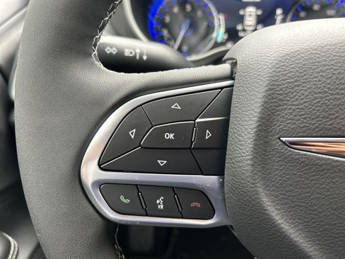 New 2026 Chrysler Pacifica Select image 19