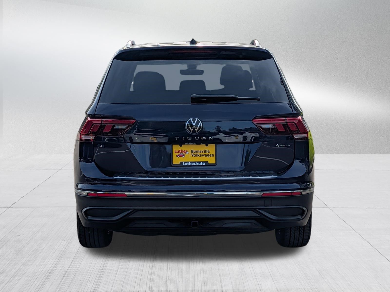 Certified 2024 Volkswagen Tiguan SE AWD/4WD image 6