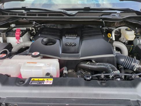 Used 2025 Toyota Tundra SR w/ SR Tow Package AWD/4WD image 23