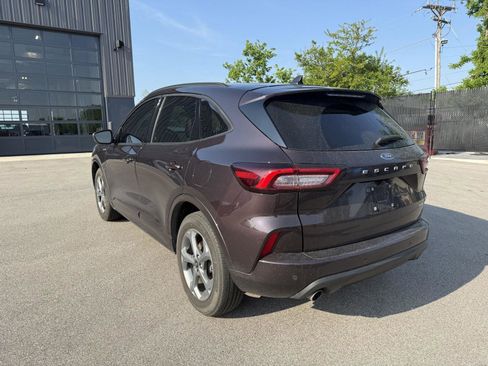 Used 2023 Ford Escape ST-Line w/ Tech Pack #1 AWD/4WD image 5