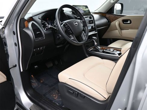 Used 2024 Nissan Armada SL w/ Captain's Chairs Package image 2