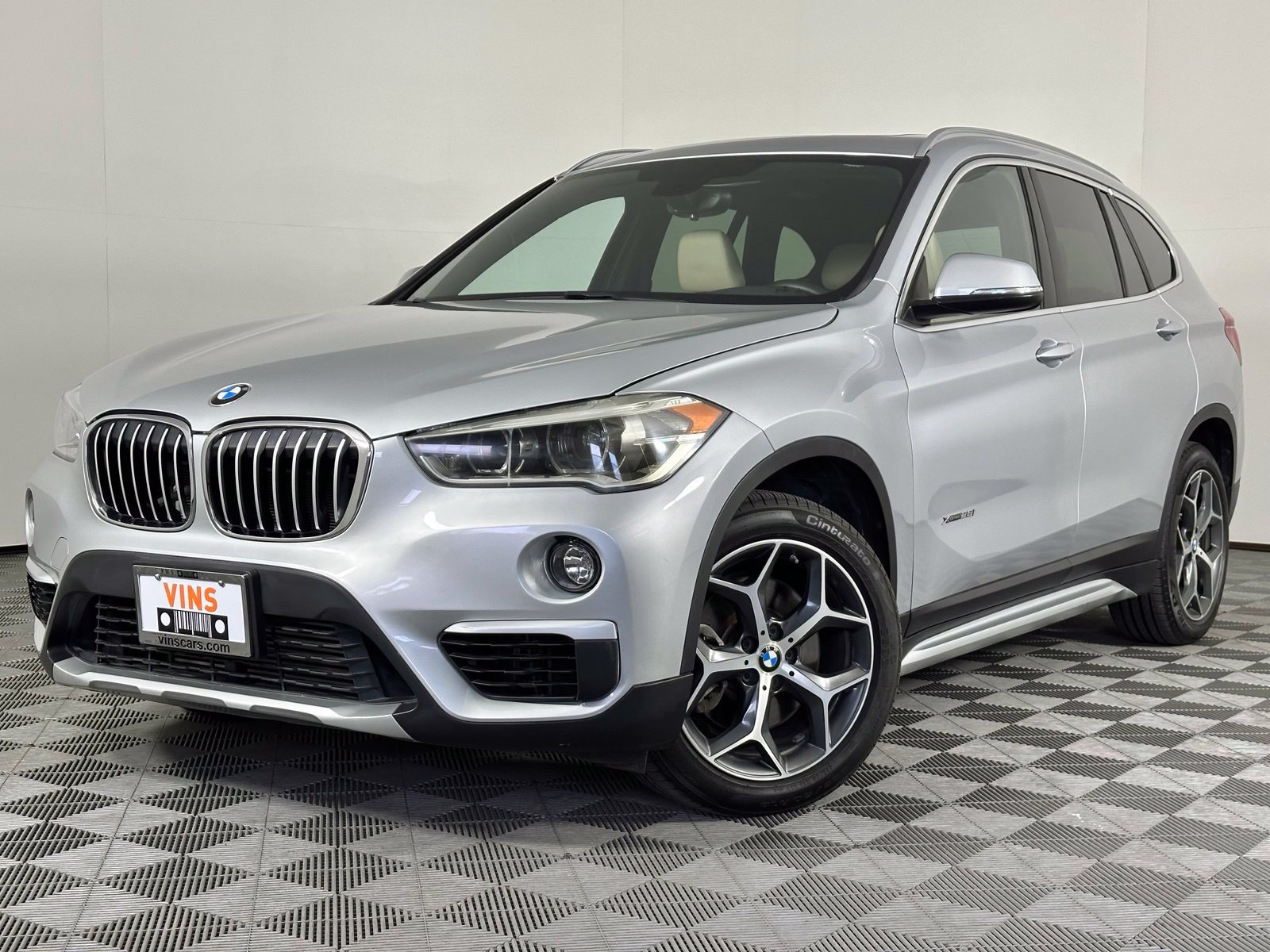 Used 2018 BMW X1 xDrive28i AWD/4WD image 32