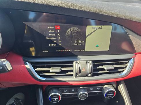 Used 2018 Alfa Romeo Giulia Ti image 26