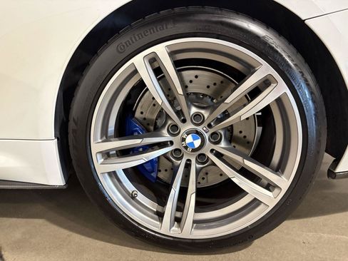 Used 2017 BMW M4 Convertible RWD image 52