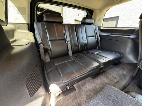 Used 2011 Chevrolet Tahoe LTZ AWD/4WD image 19