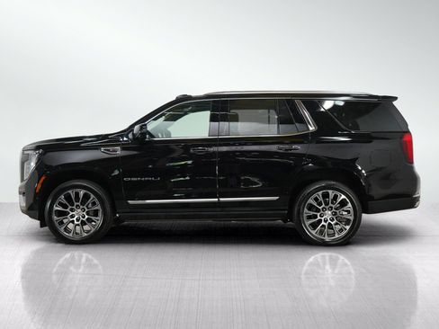 Used 2025 GMC Yukon Denali w/ Sun & Power Step Package AWD/4WD image 2