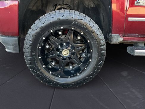 Used 2017 Chevrolet Silverado 1500 High Country AWD/4WD image 14