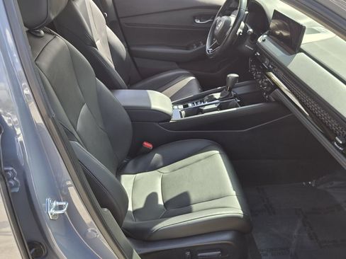 Certified 2025 Honda Accord EX-L image 17