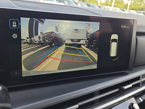 Used 2025 Hyundai Santa Fe SEL FWD image 20