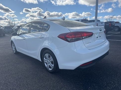Used 2018 Kia Forte LX image 5