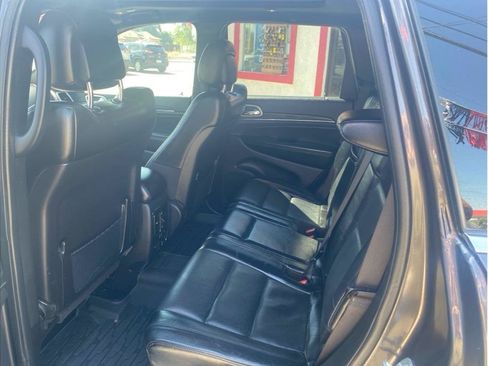 Used 2021 Jeep Grand Cherokee Limited w/ Luxury Group II RWD image 12