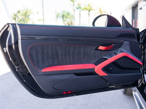 Used 2018 Porsche 911 GT2 RS RWD image 28