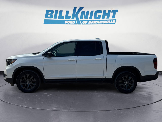 Used 2025 Honda Ridgeline Sport image 2