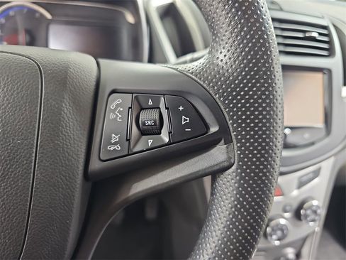Used 2016 Chevrolet Trax LT image 23