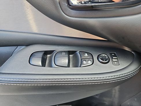 Used 2023 Nissan Murano SV w/ Cargo Package FWD image 26