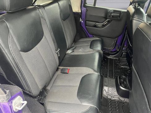 Used 2016 Jeep Wrangler Unlimited Sahara image 19