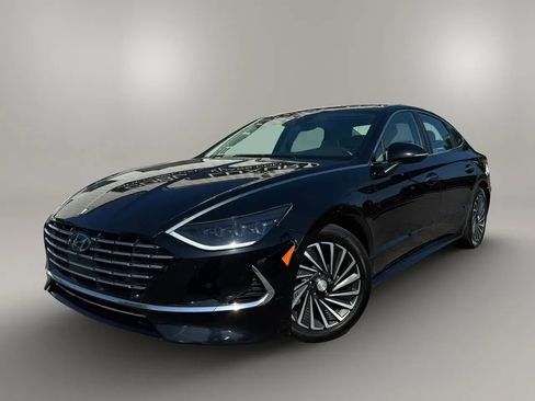 Used 2022 Hyundai Sonata Limited FWD image 1
