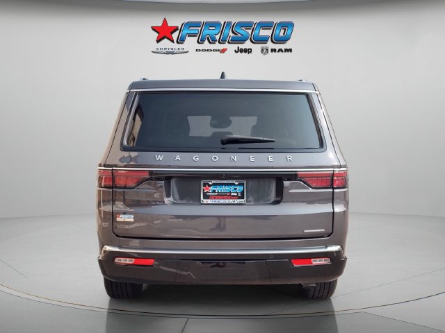 Used 2024 Jeep Wagoneer L Series II w/ Flexible Seating Group RWD image 6