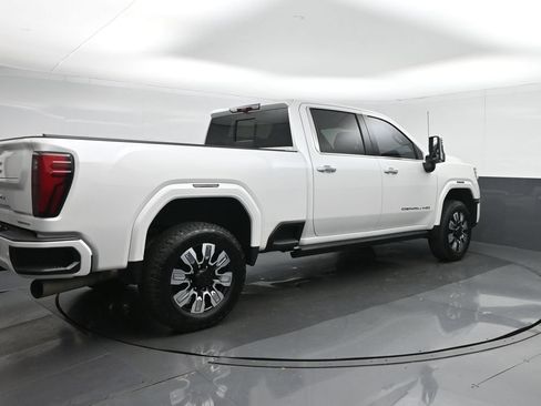Used 2024 GMC Sierra 2500 Denali w/ Denali Reserve Package AWD/4WD image 7