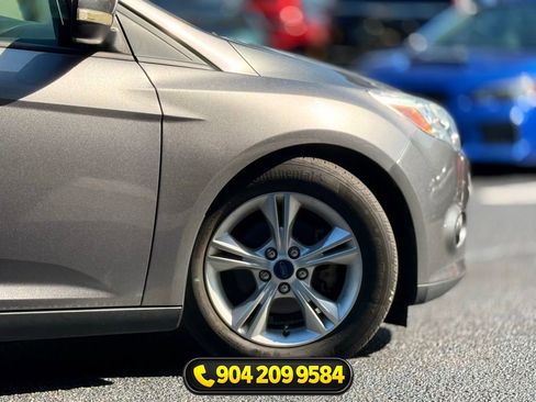 Used 2014 Ford Focus SE FWD image 6
