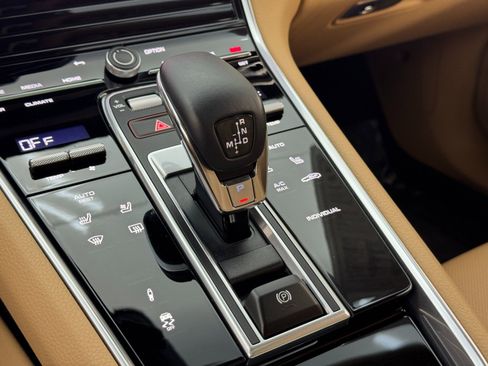 Used 2023 Porsche Panamera 4 image 34