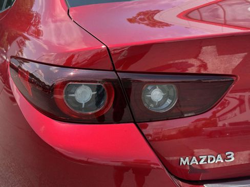 Used 2024 MAZDA MAZDA3 s FWD image 12