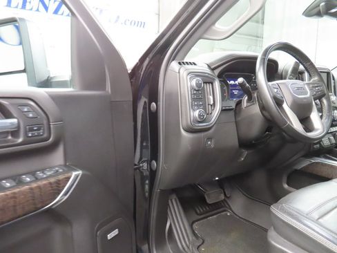 Used 2023 GMC Sierra 2500 Denali w/ Denali Black Diamond Edition AWD/4WD image 69