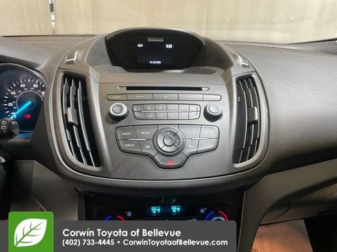 Used 2017 Ford Escape SE w/ SE Cold Weather Package image 18