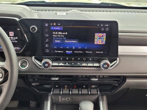 Used 2024 Chevrolet Colorado LT w/ LT Convenience Package III image 21