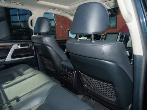 Used 2021 Toyota Land Cruiser image 22