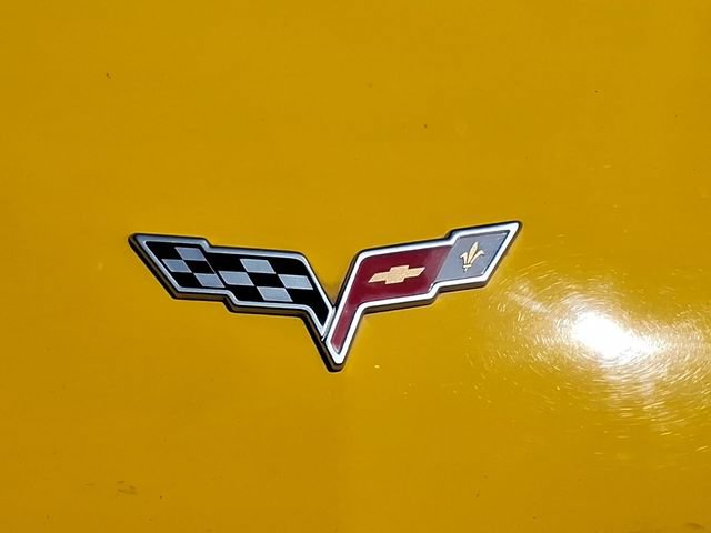 Used 2005 Chevrolet Corvette Convertible w/ Preferred Equipment Group RWD image 8