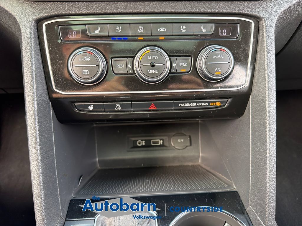Used 2019 Volkswagen Atlas SEL Premium AWD/4WD image 18