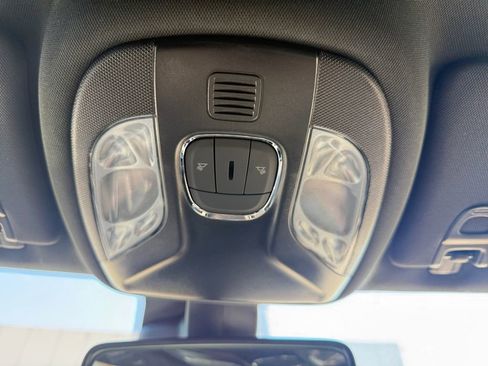 Used 2023 Jeep Compass Latitude AWD/4WD image 21