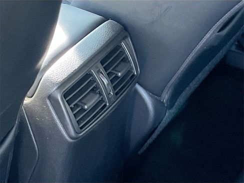 Used 2022 Nissan Rogue Sport SL image 27