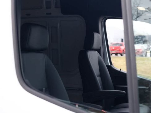 New 2025 Mercedes-Benz Sprinter 2500 image 17