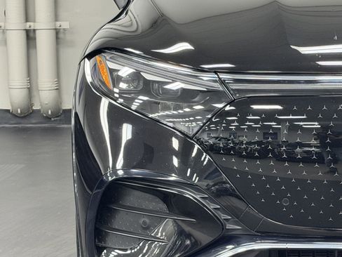 Certified 2023 Mercedes-Benz EQS 580 4MATIC SUV image 8